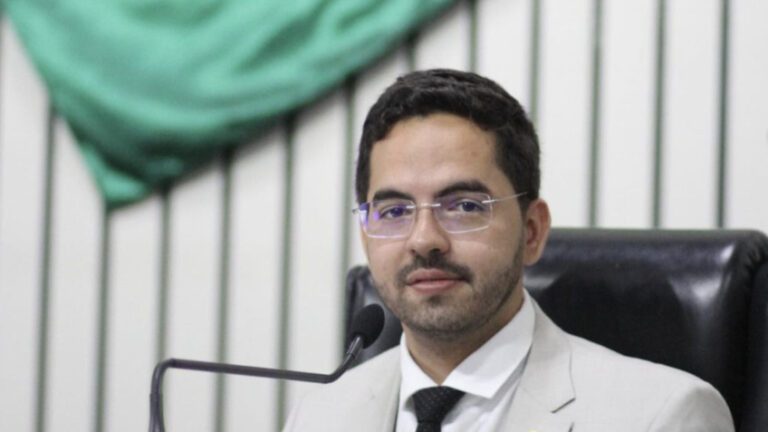 Davi de Raimundão retira pré-candidatura e confirma apoio para Fernando Santana