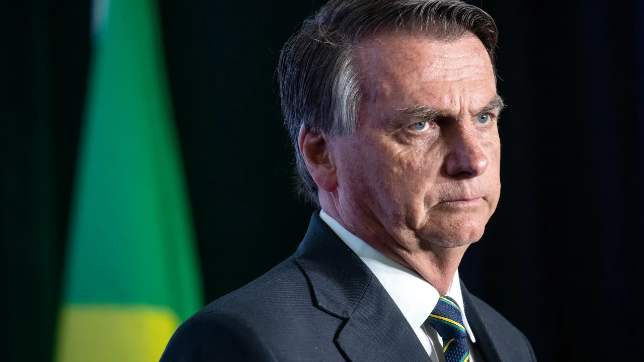 Bolsonaro não está preso por qual motivo?