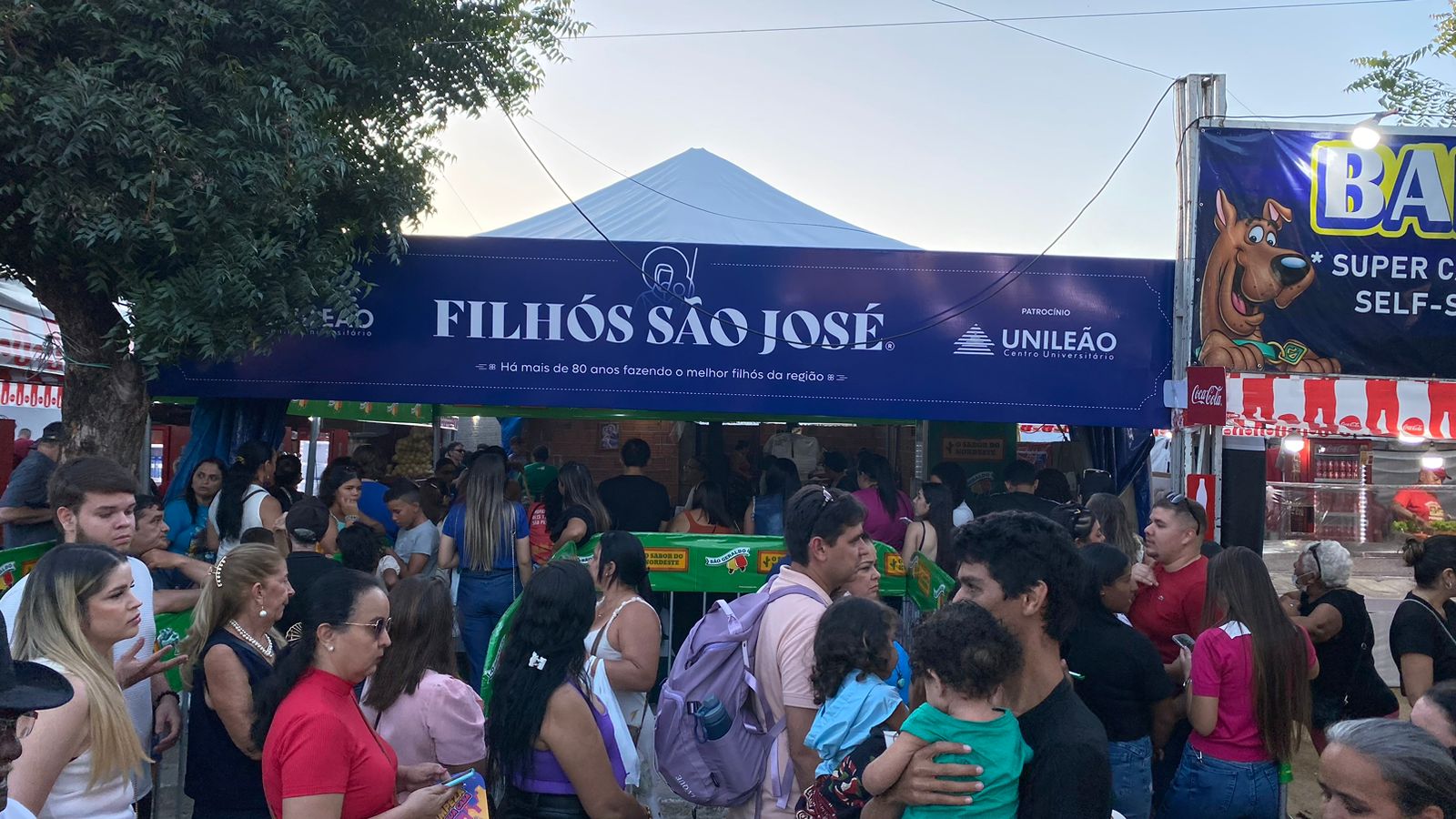 Que tal comer um filhós na Barraca São José?