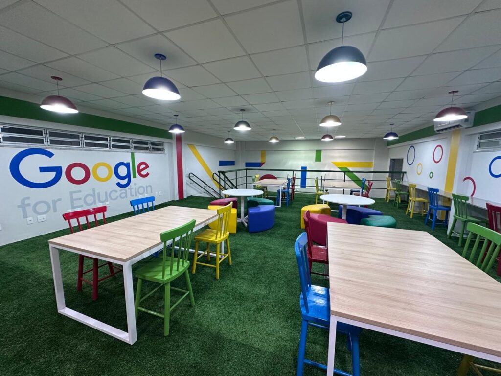 Elmano de Freitas inaugura a 6ª Sala Google em Fortaleza nesta terça-feira