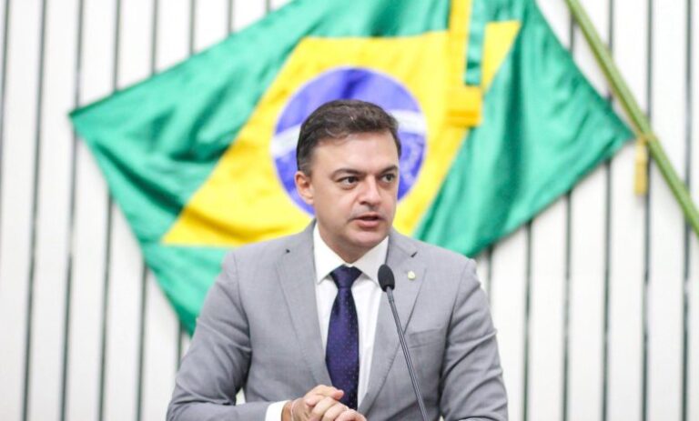 Fernando Santana comandará Assembleia no biênio 2025-2026