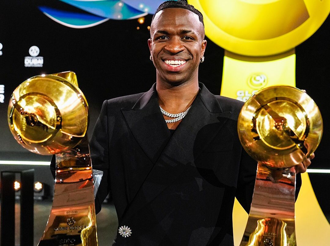 Vini Jr. é eleito o melhor jogador do mundo pelo Globe Soccer Awards