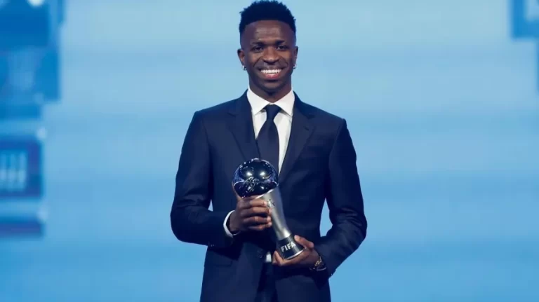 Vinícius Júnior é eleito o melhor jogador do mundo