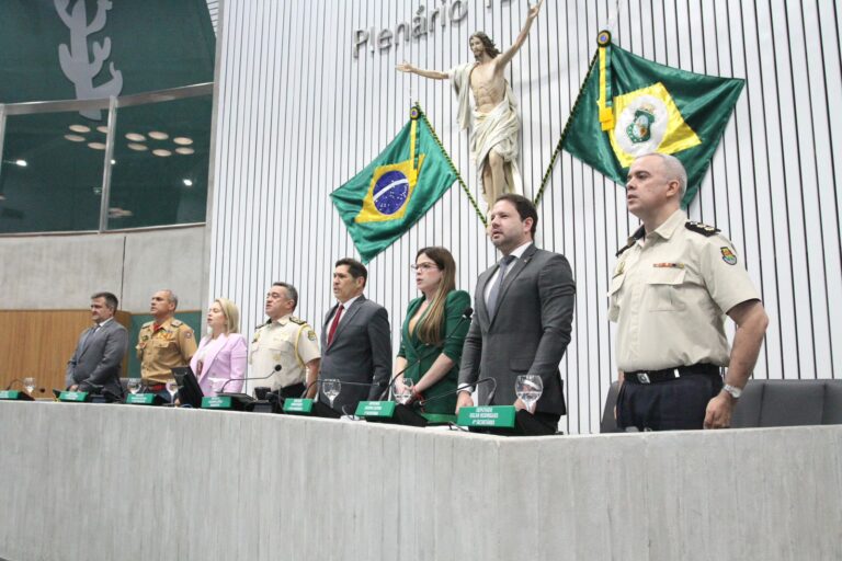 Assembleia Legislativa realiza sessão solene em homenagem aos 98 anos da Casa Militar