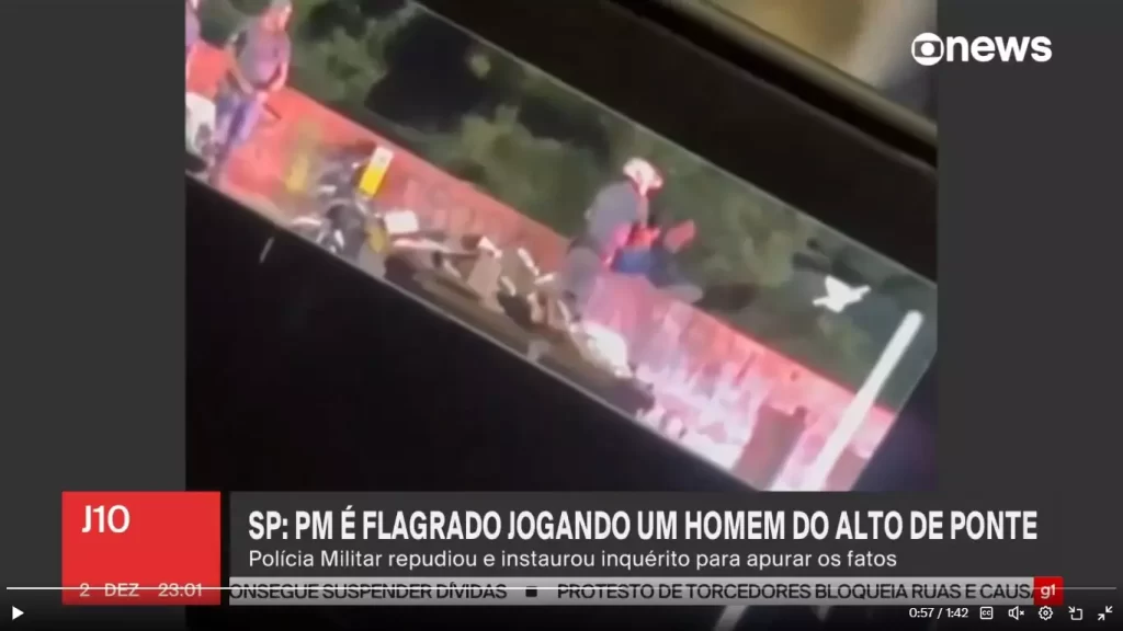 PM flagrado arremessando homem de ponte em SP