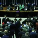 Câmara revoga DPVAT e limita bloqueio de emendas