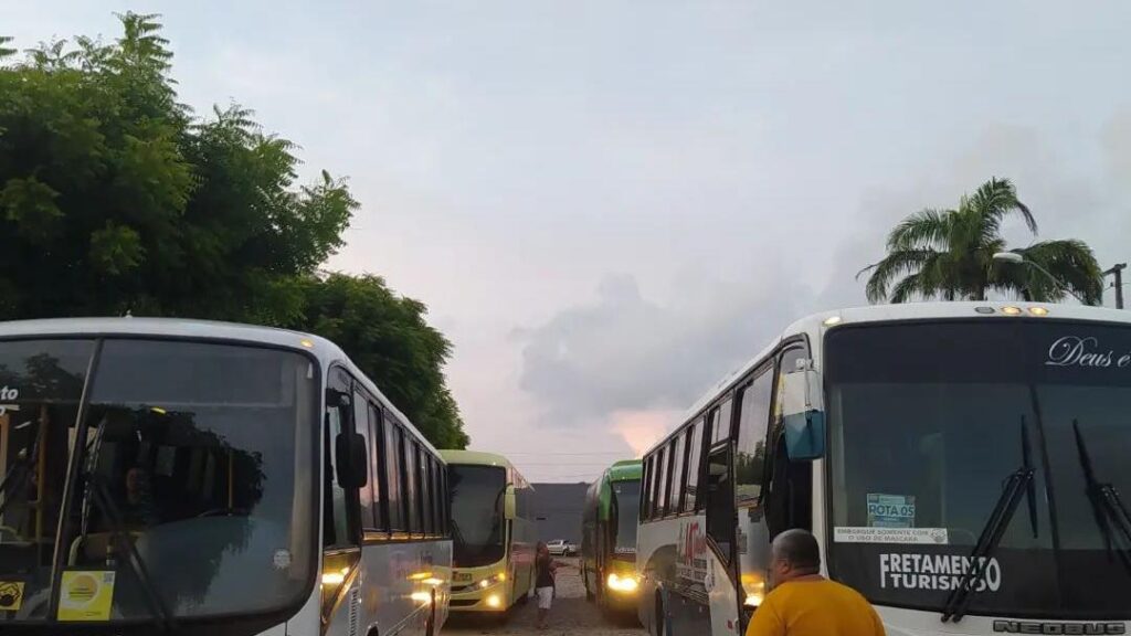 Cascavel suspende transporte de universitários após bloqueio de verbas