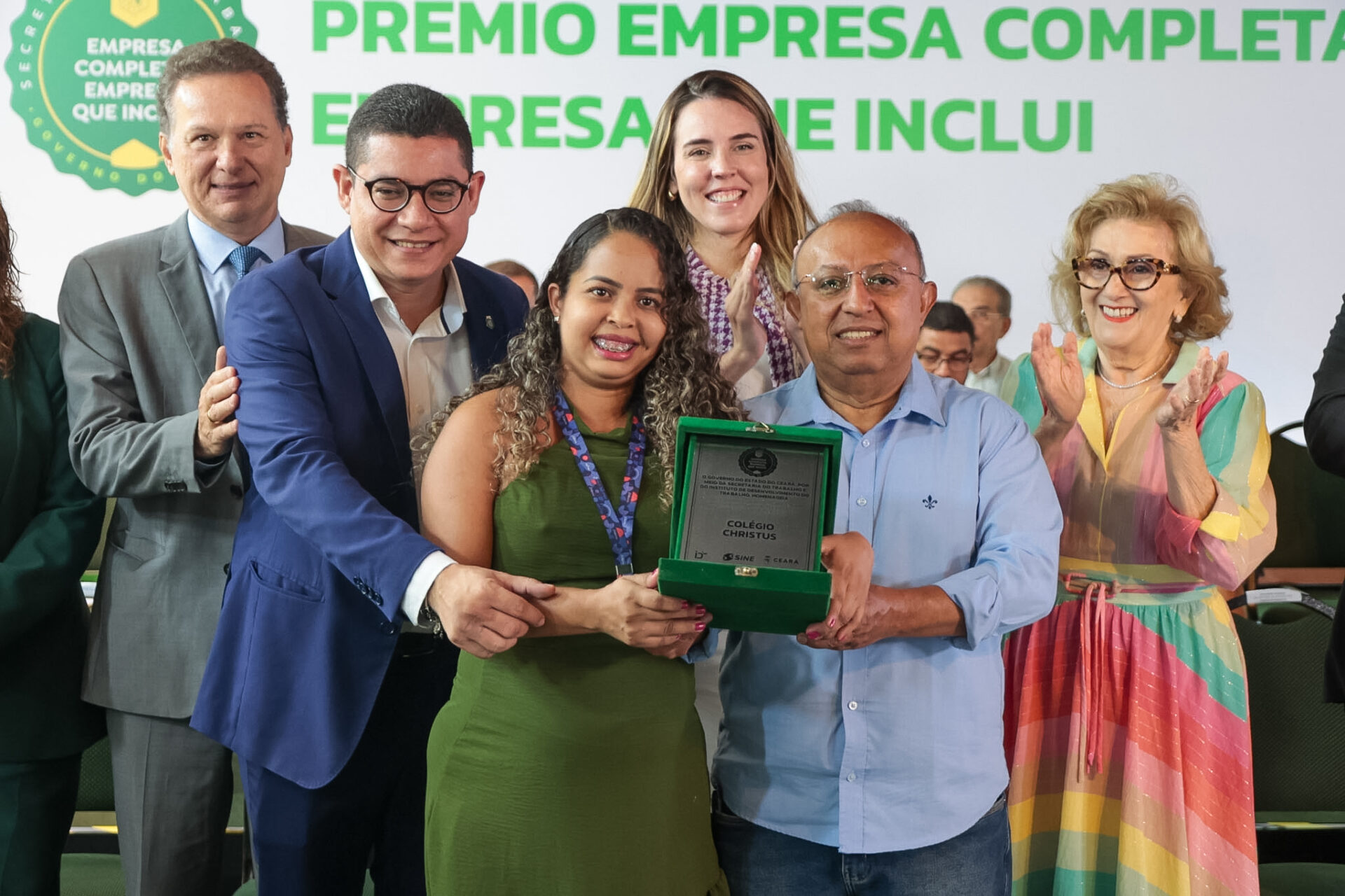 p.11 Premio empresa completa empresa que inclui