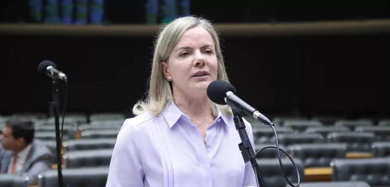 Lula avalia Gleisi Hoffmann para Secretaria-Geral