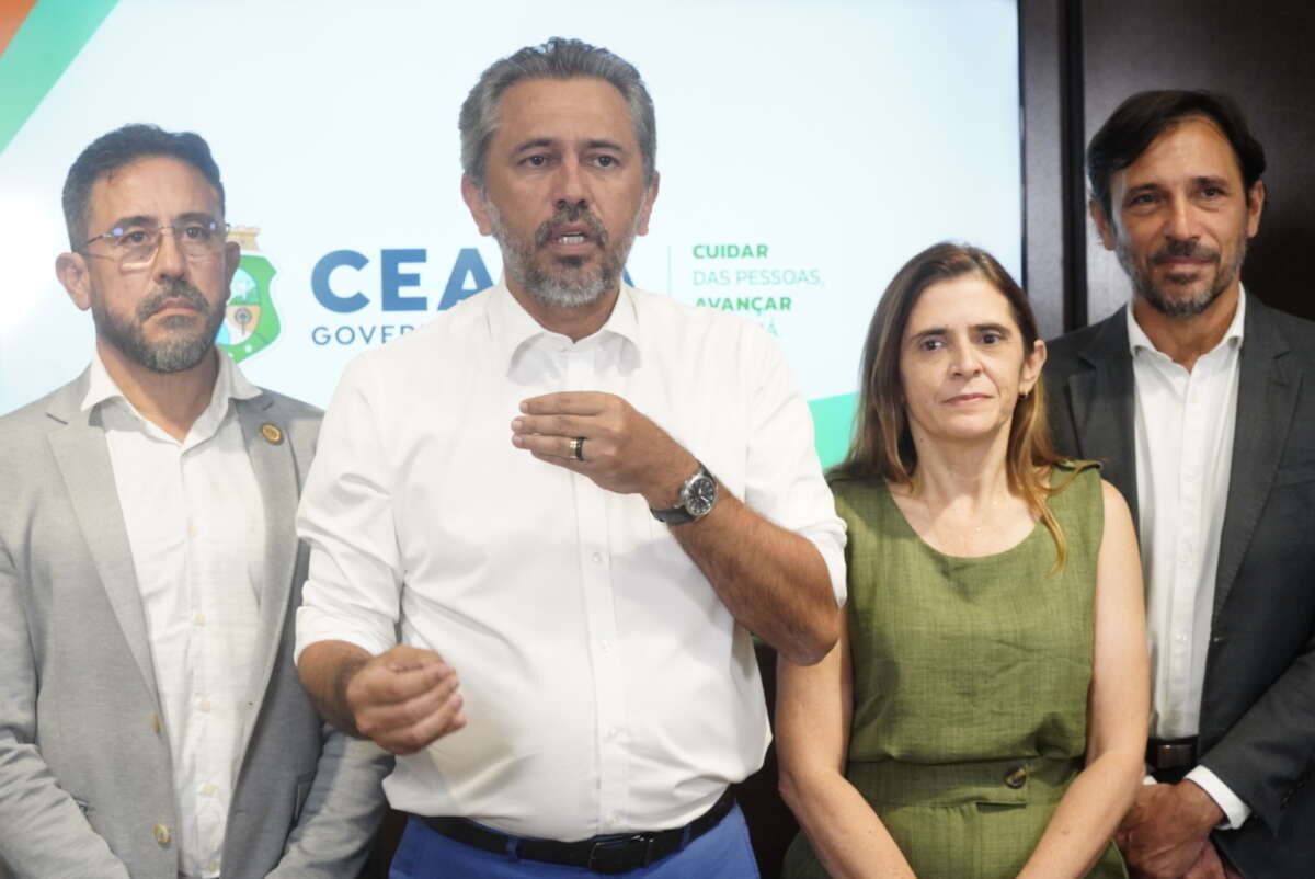 Elmano anuncia reajuste de 6,27% no piso dos professores