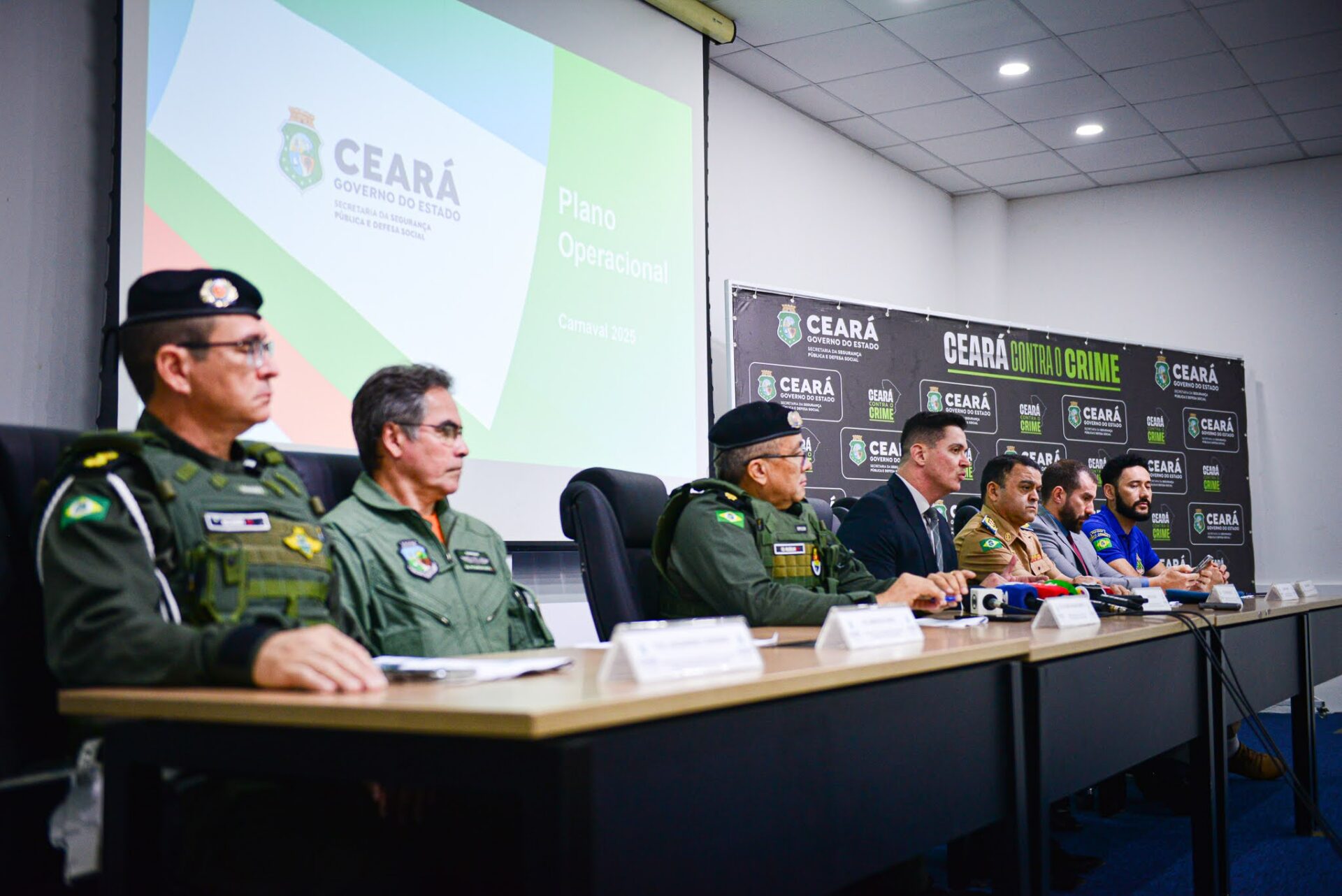 “Operação Carnaval 2025”: Feriadão contará diariamente com 8.789 agentes de Segurança Pública no Ceará
