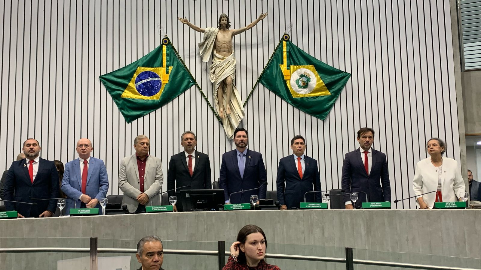 “Sem anistia” vira palavra de ordem na sessão solene que celebrou 45 anos do PT