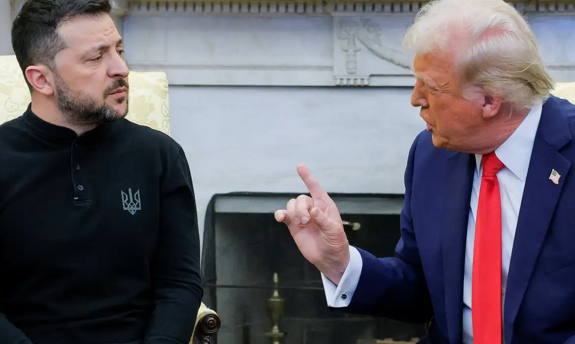 Trump repreende Zelensky e pressiona por acordo com a Rússia