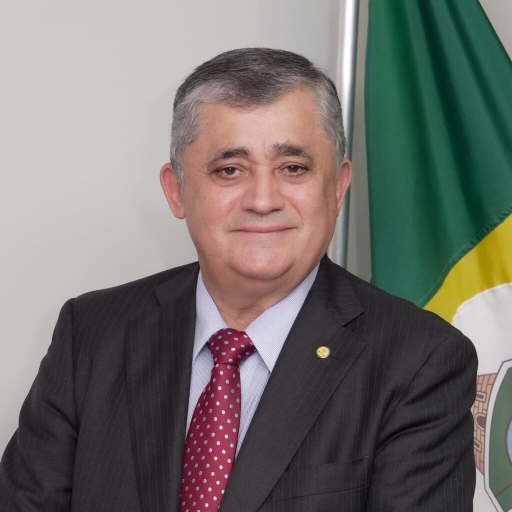 Líder de Lula na Câmara, Guimarães comenta vinda do presidente ao Ceará para inaugurar Hospital da UECE 1 Líder de Lula na Câmara, Guimarães comenta vinda do presidente ao Ceará para inaugurar Hospital da UECE