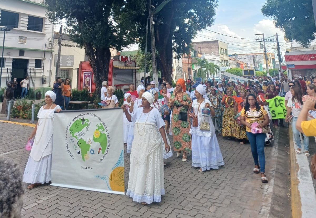 Juazeiro do Norte participa da Marcha das Mulheres Negras 2025