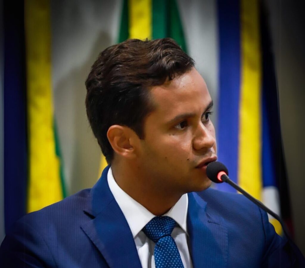 Projeto de lei de autoria do presidente Felipe Vasques que cria sala de integração sensorial para pessoas neurodiversas é aprovado pela Câmara de Juazeiro do Norte