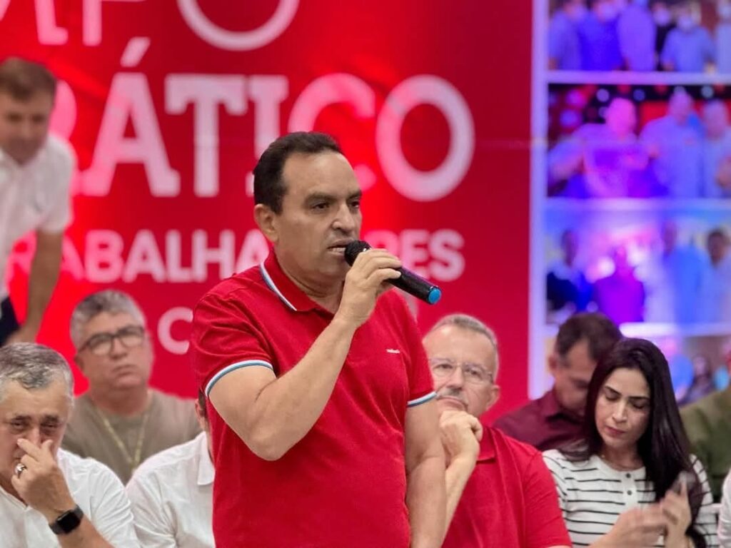 Em Mauriti, Deputado Pedro Lobo participa de grande plenária do PT 1 Mauriti recebe plenária do PT com Pedro Lobo presente