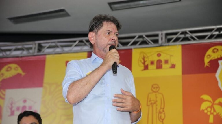 Cid Gomes convida deputados do PDT para se filiarem ao PSB