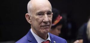 Rui Falcão critica Galípolo e política monetária