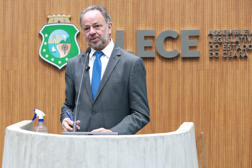 Coluna Panorama Político | Por Tarso Araújo 1 ACRISIO E AS FALÉSIAS