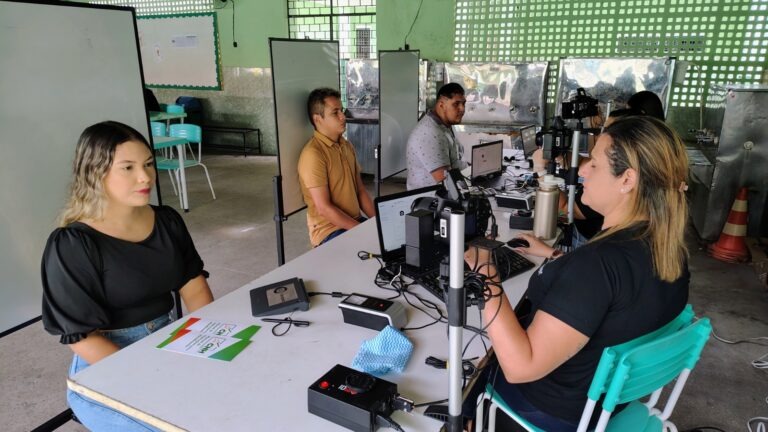 Detran atende candidatos do programa CNH popular em várias cidades do interior cearense 1 Detran atende candidatos do programa CNH popular em várias cidades do interior cearense