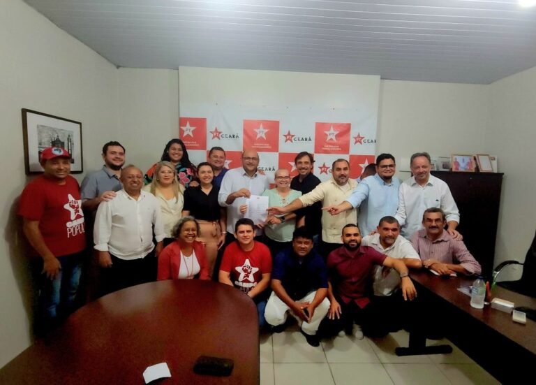 Campo Popular protocola candidatura de Antônio Carlos para presidente do PT Fortaleza