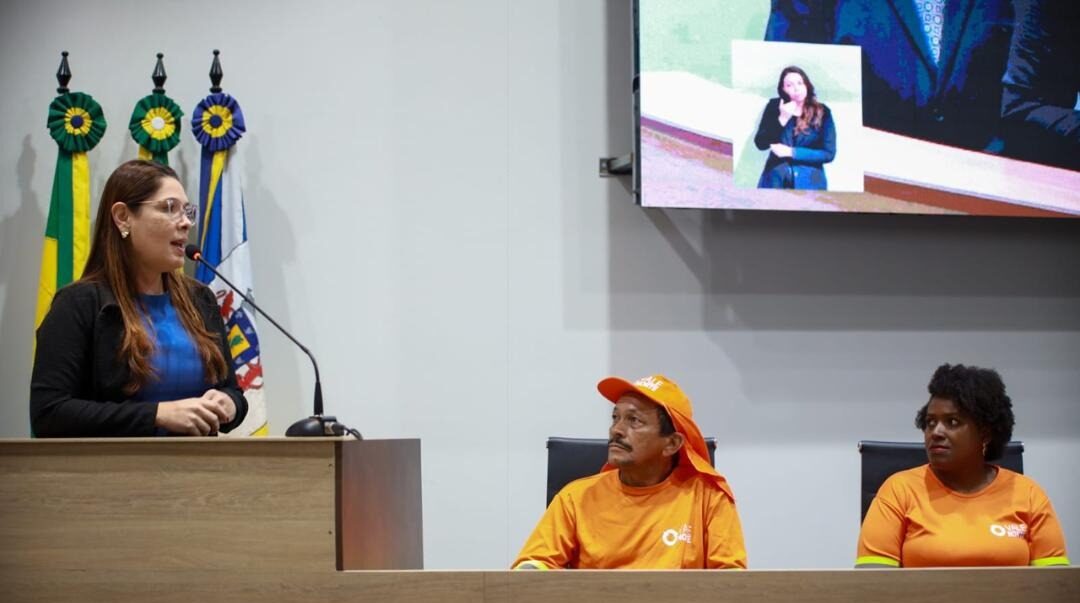 Câmara de Juazeiro do Norte homenageia garis e aprova projetos que fortalecem cultura, infraestrutura e cidadania 2 Câmara de Juazeiro do Norte homenageia garis e aprova projetos que fortalecem cultura, infraestrutura e cidadania