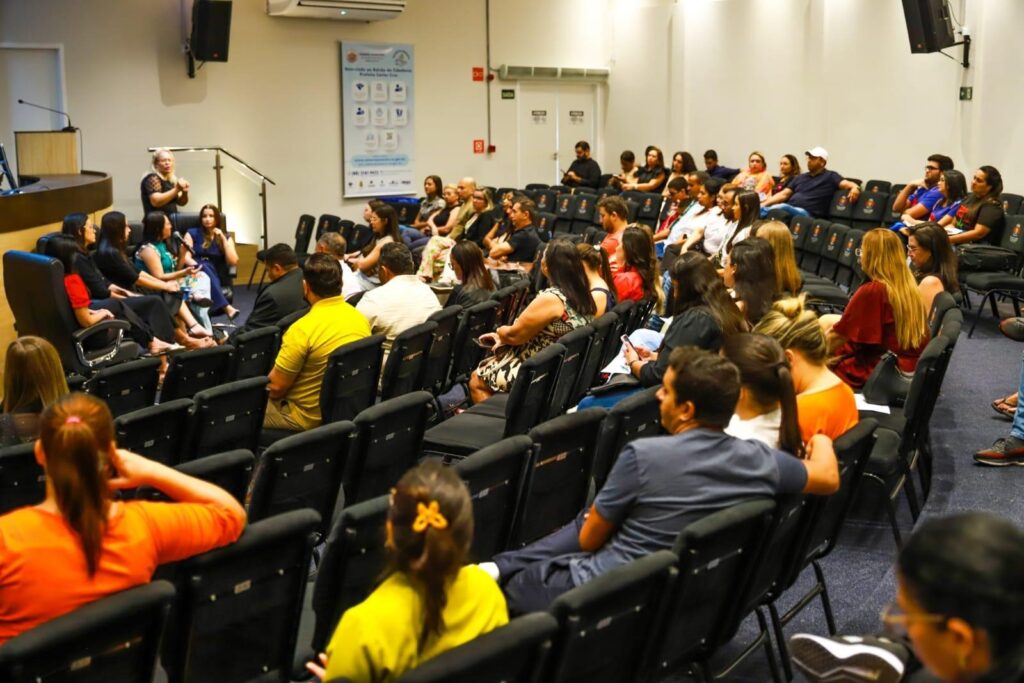 Câmara de Juazeiro do Norte encerra Abril Azul com seminário e inauguração de espaço sensorial para crianças com TEA 1 camara JN