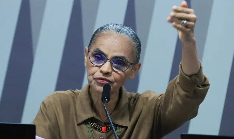 Marina Silva deixa audiência após ataque de senador