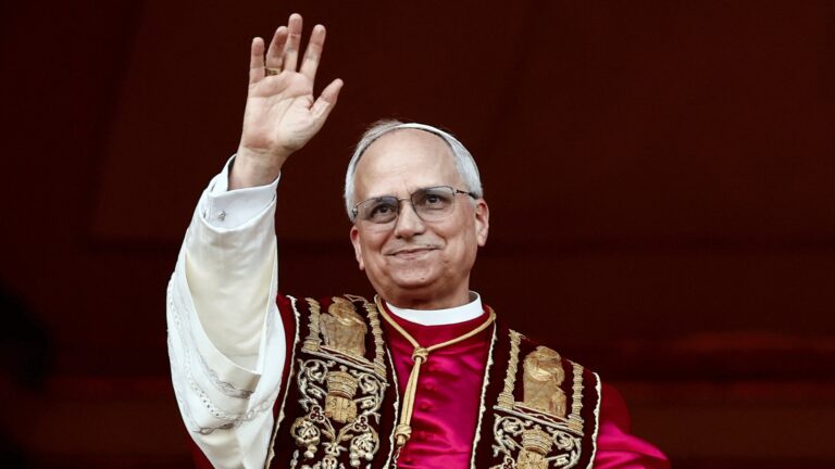 Papa Leão XIV fala em caridade, paz, humildade e diálogo