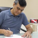 Caucaia sanciona reajuste para professores e servidores