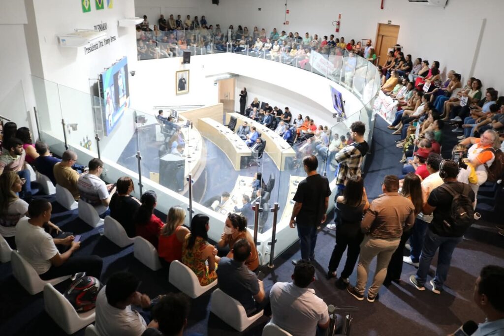 Dia municipal de paralisação dos servidores de Juazeiro do Norte é marcado pela participação da categoria na Câmara Municipal 1 sisemjun parlaisação