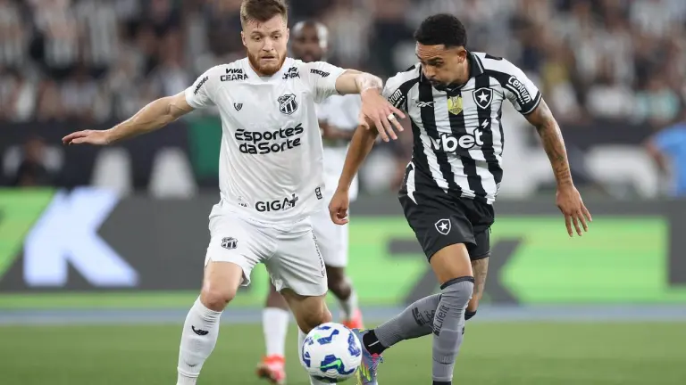 Ceará perde para o Botafogo por 3x2 e segue sem vencer fora de casa na Série A