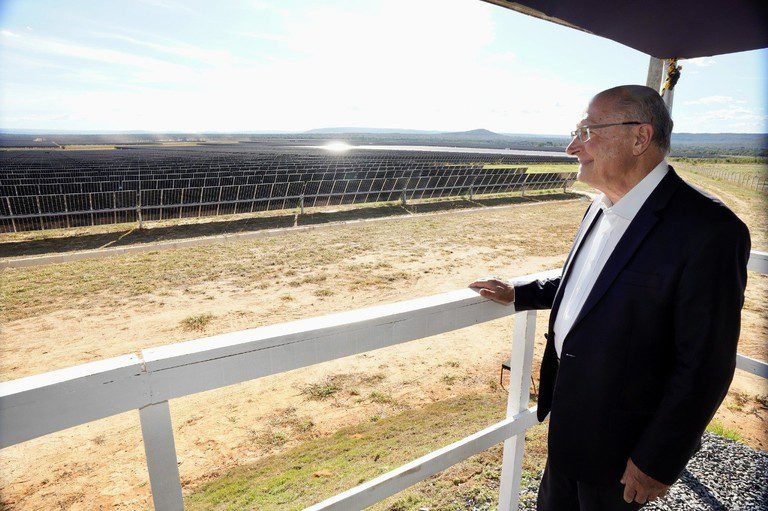 Alckmin inaugura Parque Solar em MG e diz que Brasil será grande celeiro de energia solar 1 Alckmin inaugura Parque Solar em MG e diz que Brasil será grande celeiro de energia solar