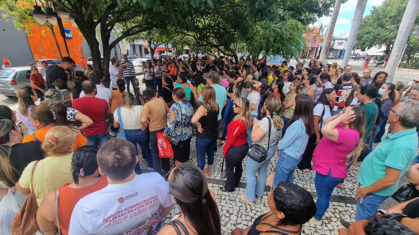 Cresce a mobilizacao entre os servidores