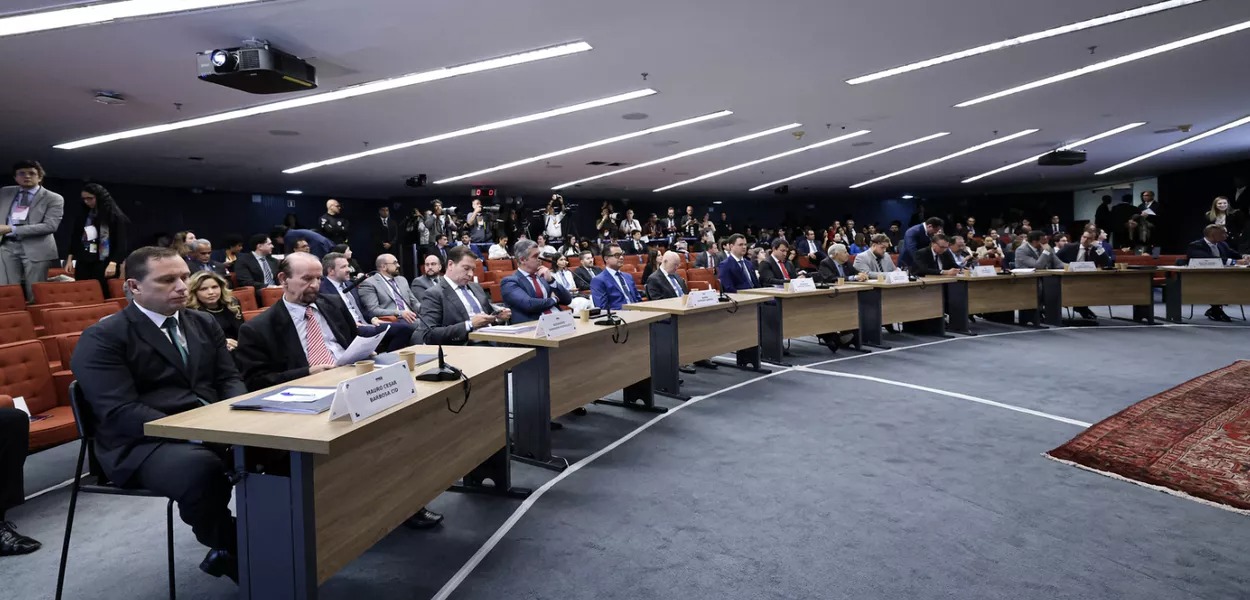 Mauro Cid detalha plano golpista e pressões de Bolsonaro em novo depoimento ao STF