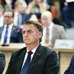 Bolsonaro chama apoiadores golpistas de “malucos” e nega responsabilidade por atos antidemocráticos