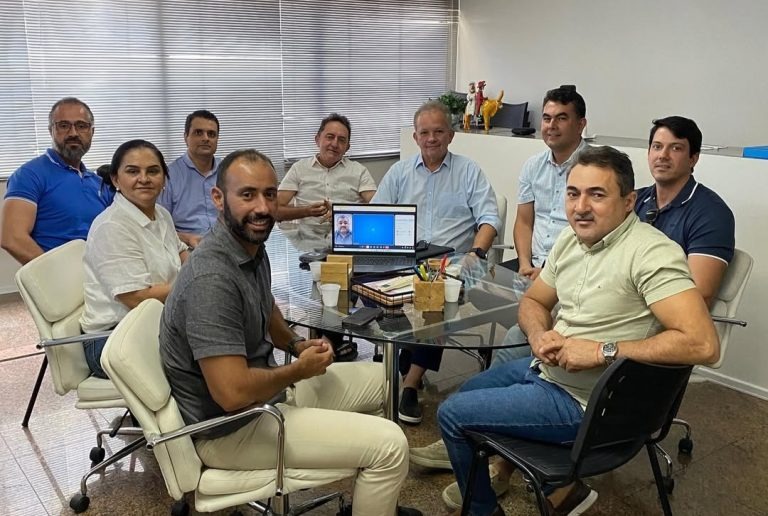 Figueiredo alinha PDT com base de Evandro em Fortaleza