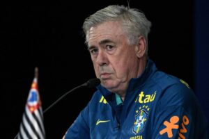 Ancelotti comanda Brasil em estreia diante da torcida e busca vitória contra o Paraguai