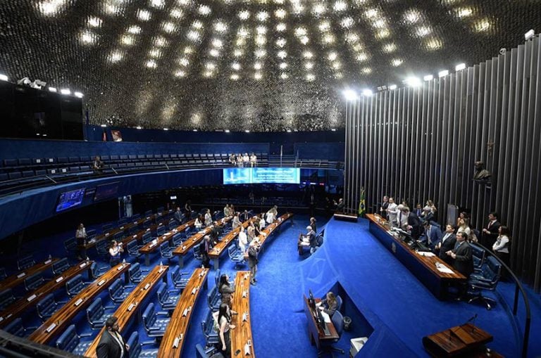 senado ]