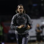 Fortaleza mira técnico argentino para substituir Vojvoda e cita Luis Zubeldía como favorito