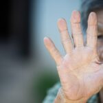 Agora é lei: abandono de idoso ou pessoa com deficiência terá pena maior