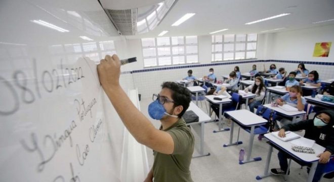 Cariri supera meta nacional de alfabetização: 20 municípios já atingem 80% das crianças alfabetizadas