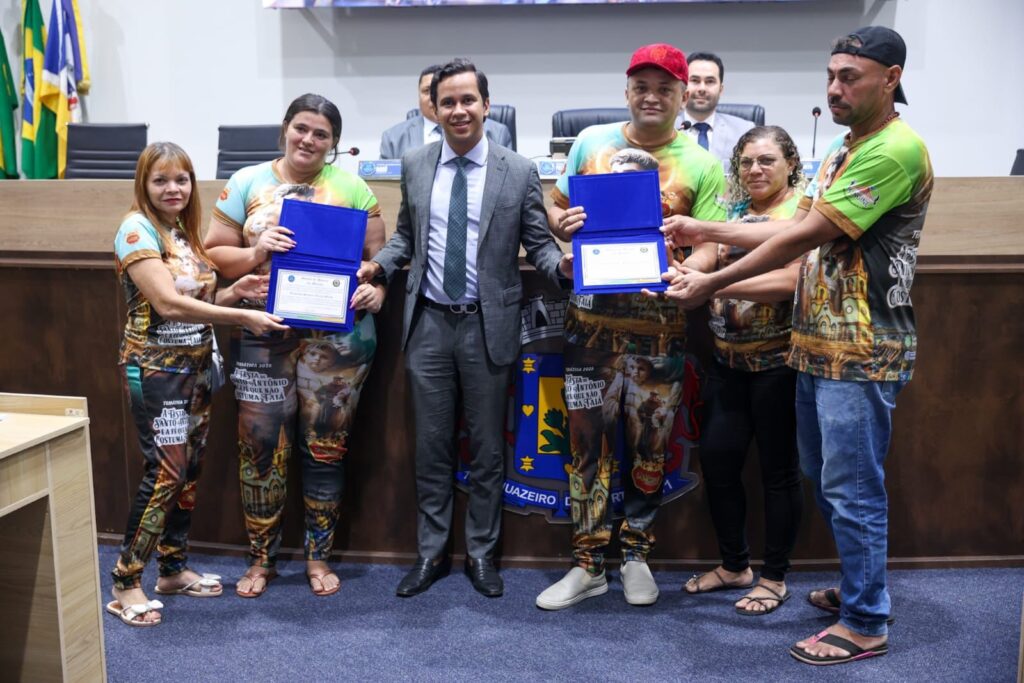 Câmara Municipal de Juazeiro do Norte homenageia Circo Escola Sangine e aprova desconto para doadores de sangue em corridas de rua