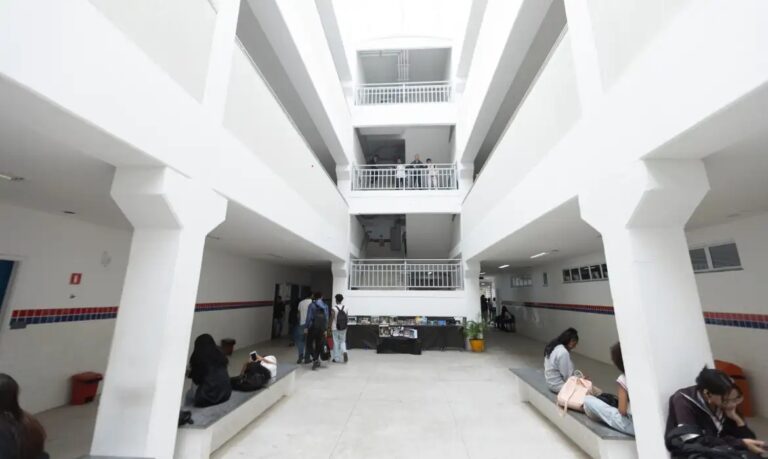 Educação integral terá jornada mínima de 35 horas semanais, define nova resolução do Conselho Nacional de Educação