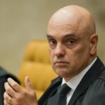Moraes determina vigilância integral da Polícia Penal a Bolsonaro em prisão domiciliar antes de julgamento no STF