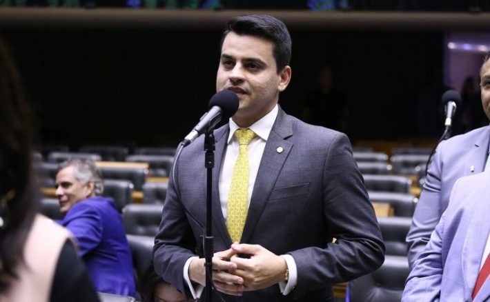 Yury do Paredão afirma ter garantido R$ 155 milhões a Juazeiro do Norte e desafia deputados