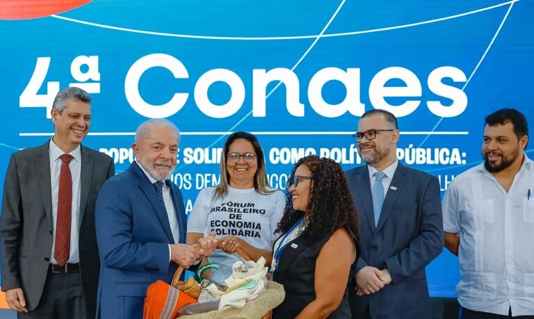 Lula convida Trump para COP30 em Belém e cobra compromisso global com a ciência climática