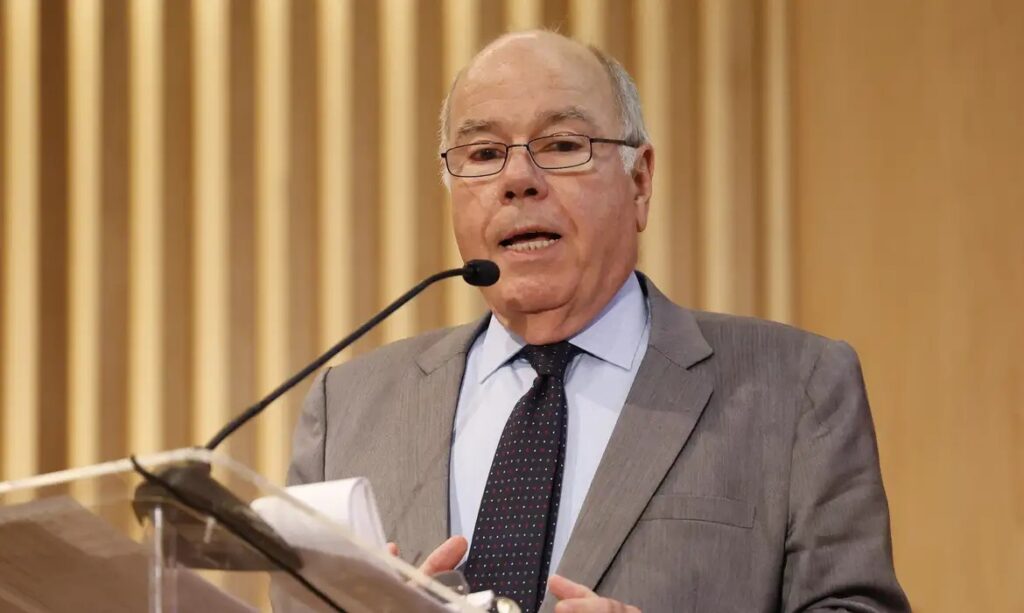 Mauro Vieira: Brasil não aceita negociação com EUA que envolva interferência judicial em processos internos