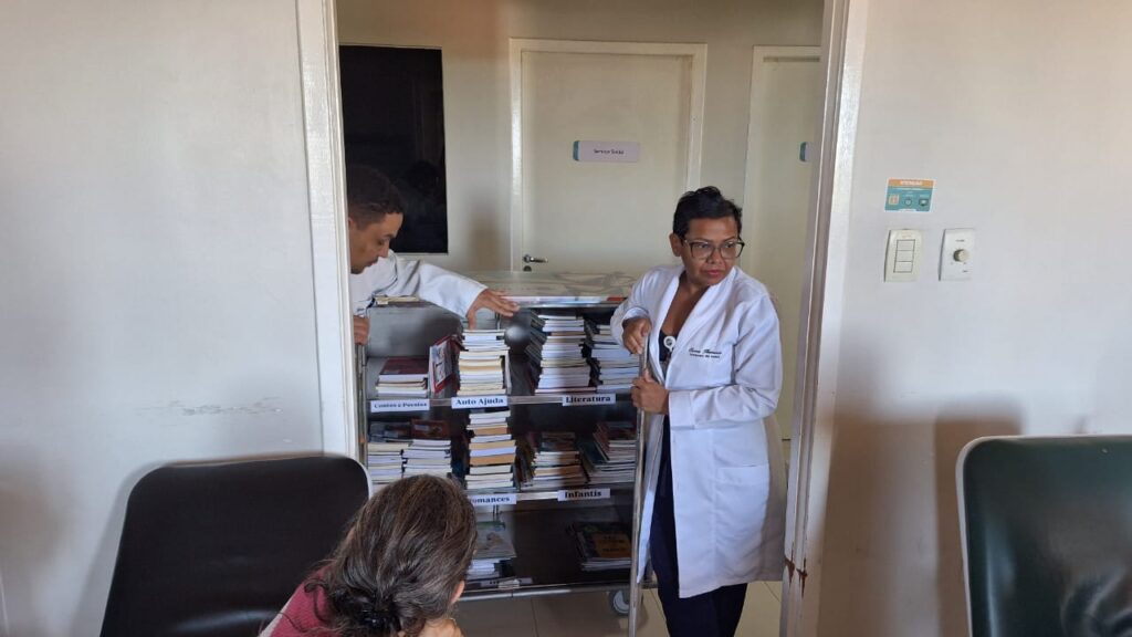 biblioteca itinerante HRC leitura (2)